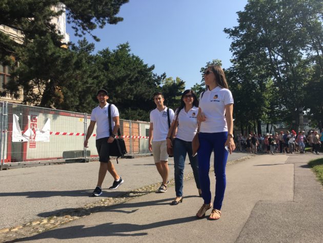 The team walking to Museums Quartier, ready for the new day.