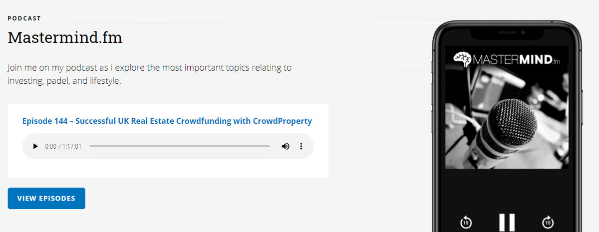 A screenshot of a podcast in an audio player imported via RSS feed.
